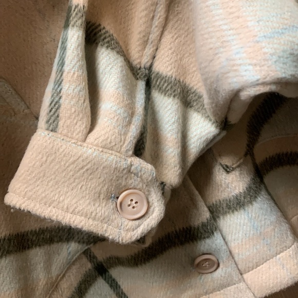 For The Republic Crop Shacket - Picture 7 of 11